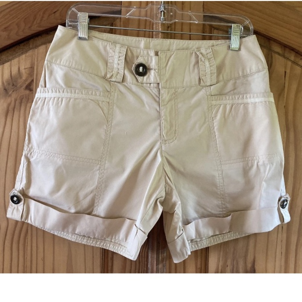 Cotton Patch light tan khaki cuffed hem shorts size 6